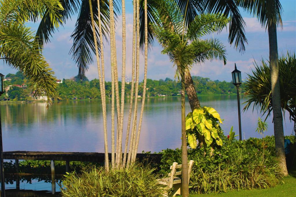 Blue Water Villa Пилияндала Экстерьер фото