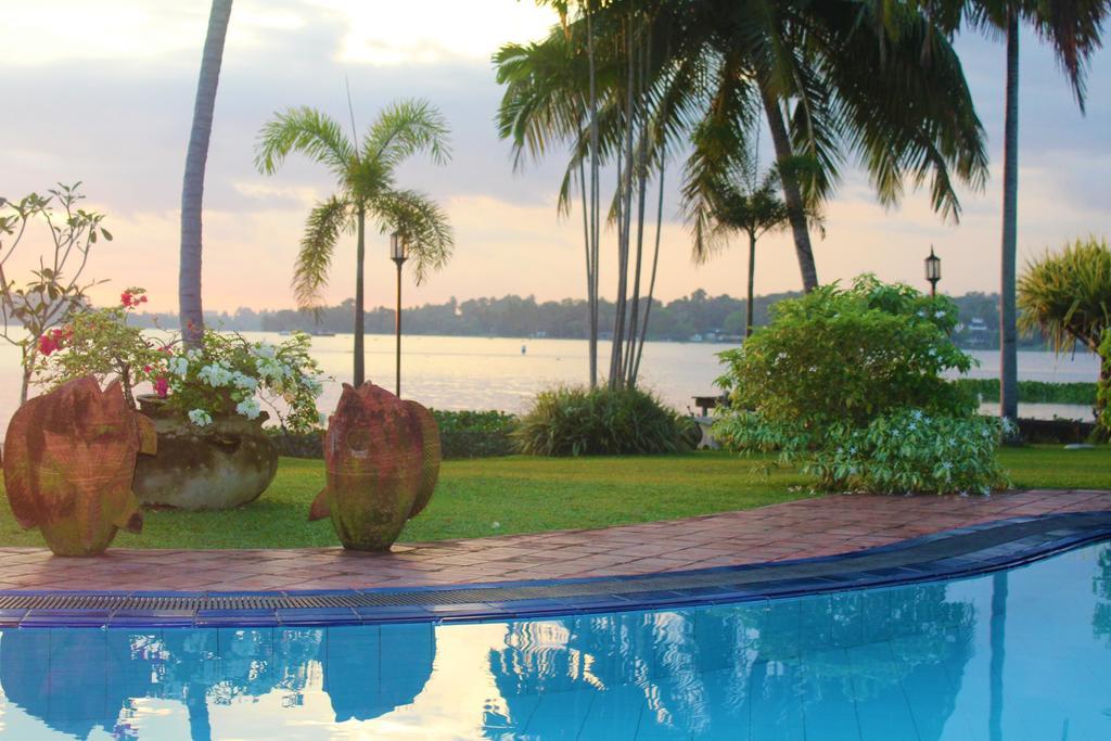 Blue Water Villa Пилияндала Экстерьер фото