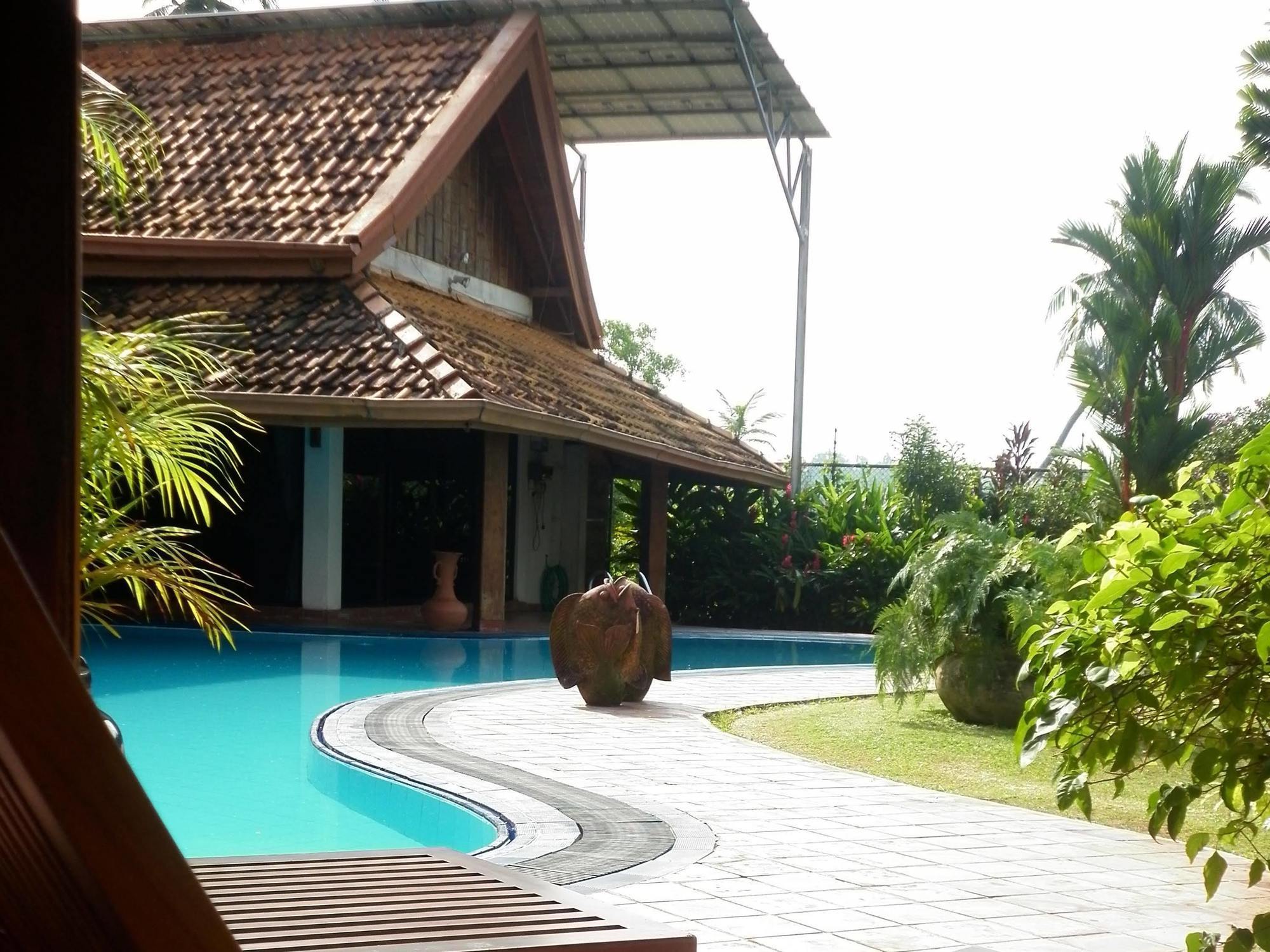Blue Water Villa Пилияндала Экстерьер фото