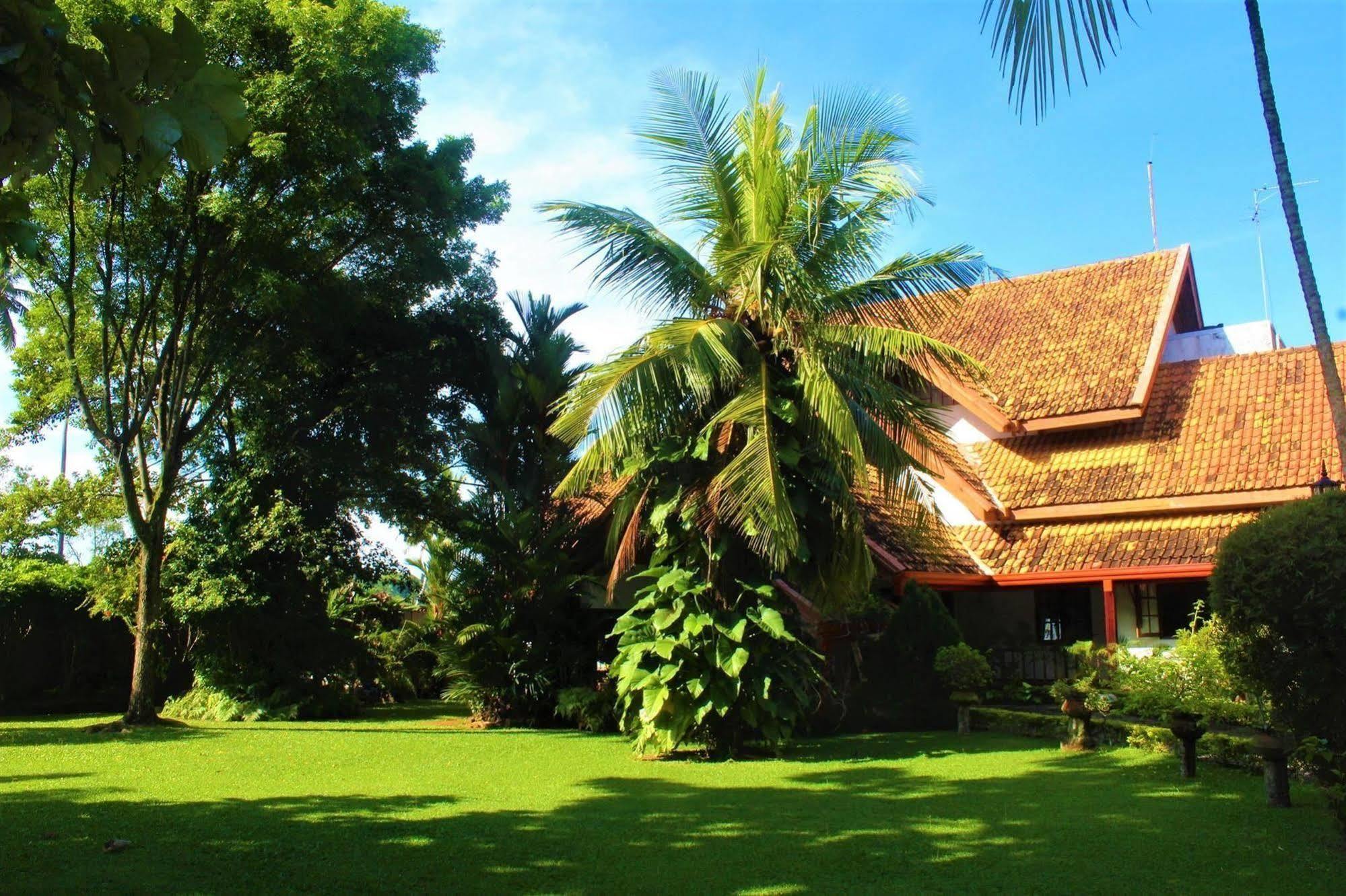 Blue Water Villa Пилияндала Экстерьер фото