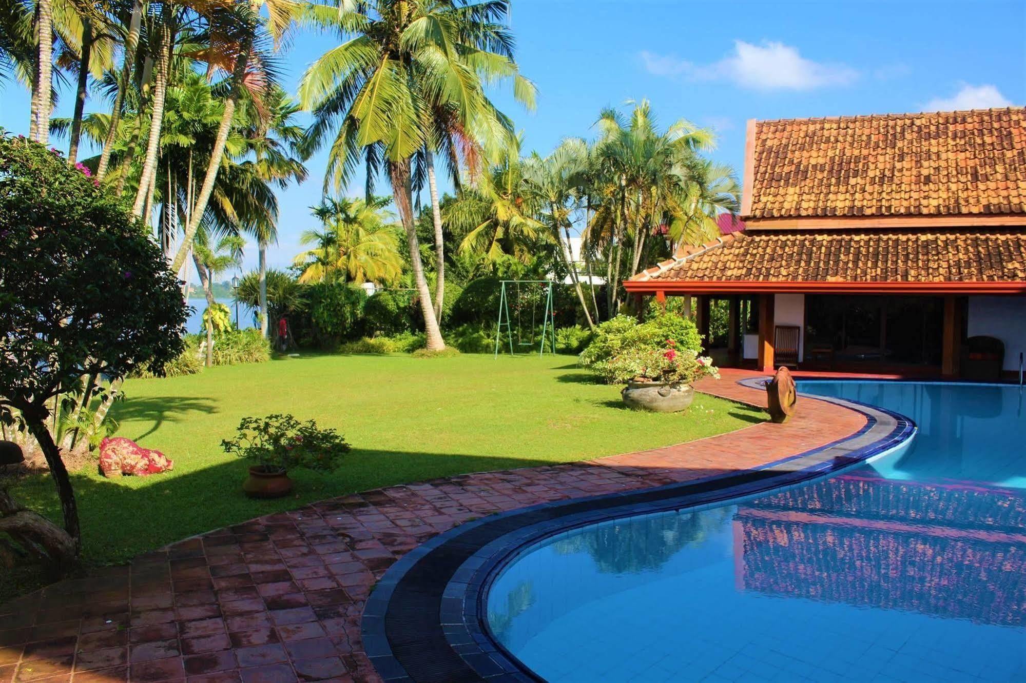 Blue Water Villa Пилияндала Экстерьер фото