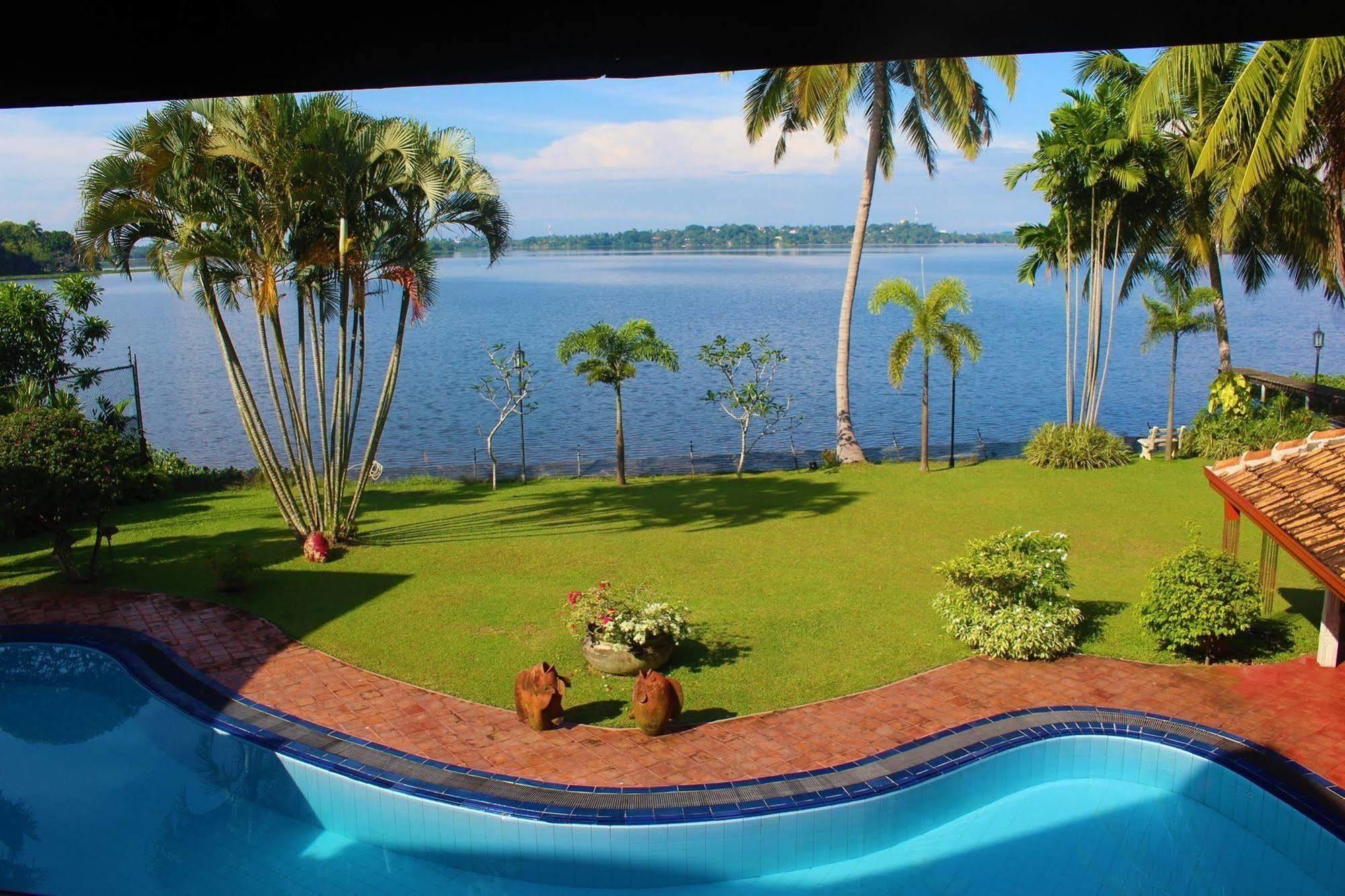Blue Water Villa Пилияндала Экстерьер фото