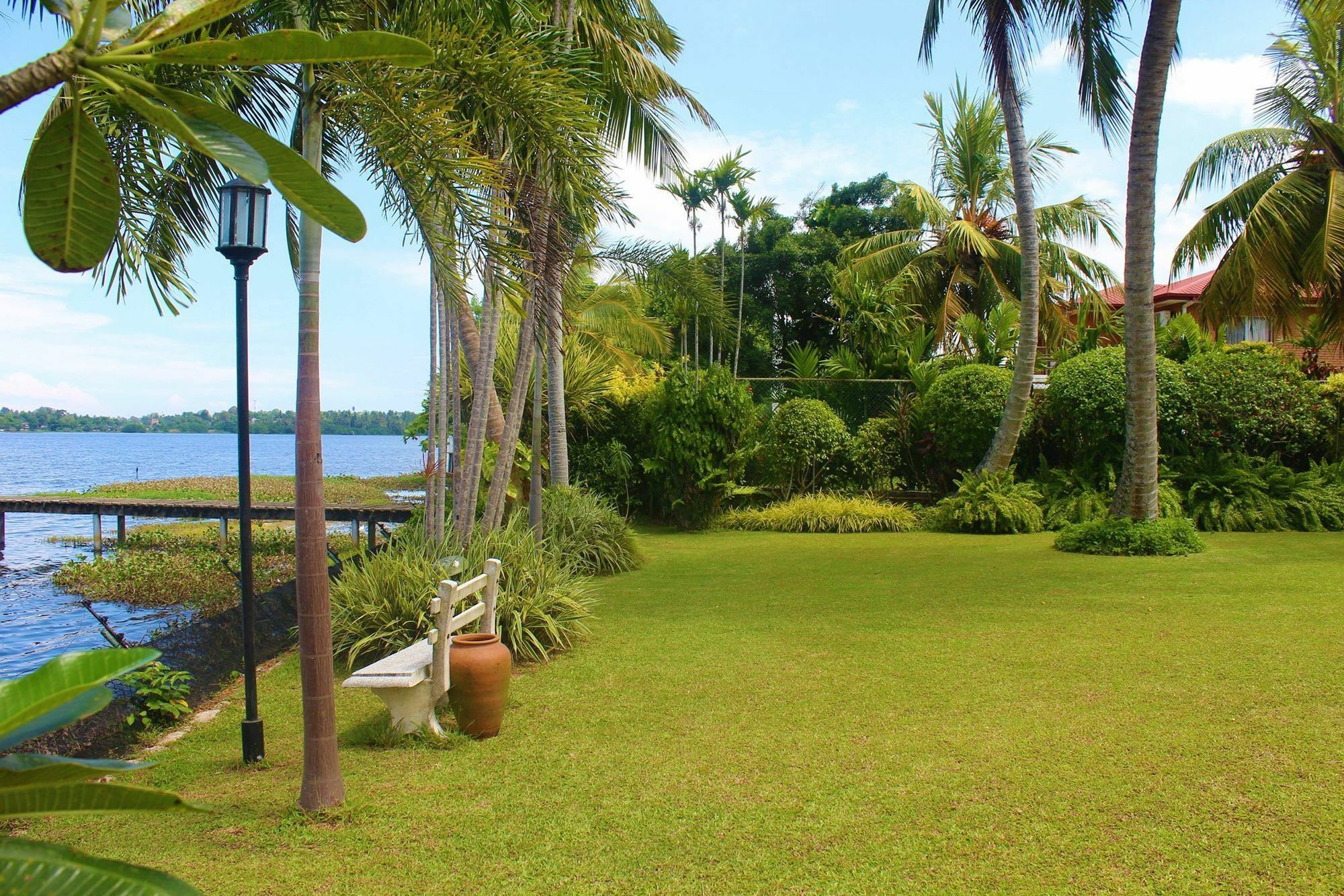 Blue Water Villa Пилияндала Экстерьер фото