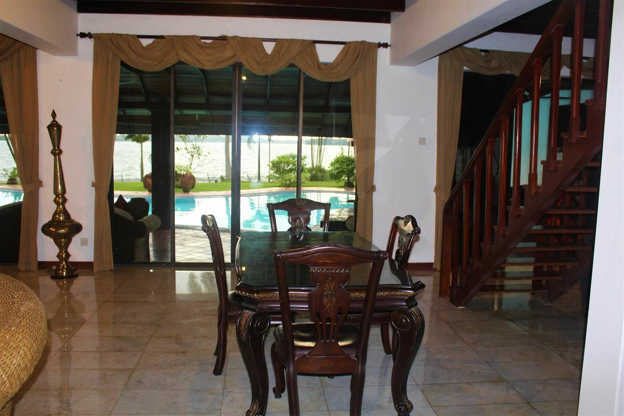 Blue Water Villa Пилияндала Экстерьер фото